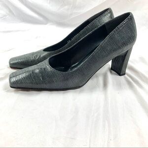 Stuart Weitzman Women’s Shoes Green Leather Sz 7B